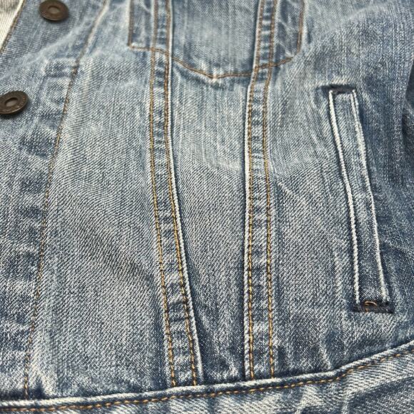 Levis Women's Blue Denim Original Trucker Jacket Size Small - Picture 16 of 16